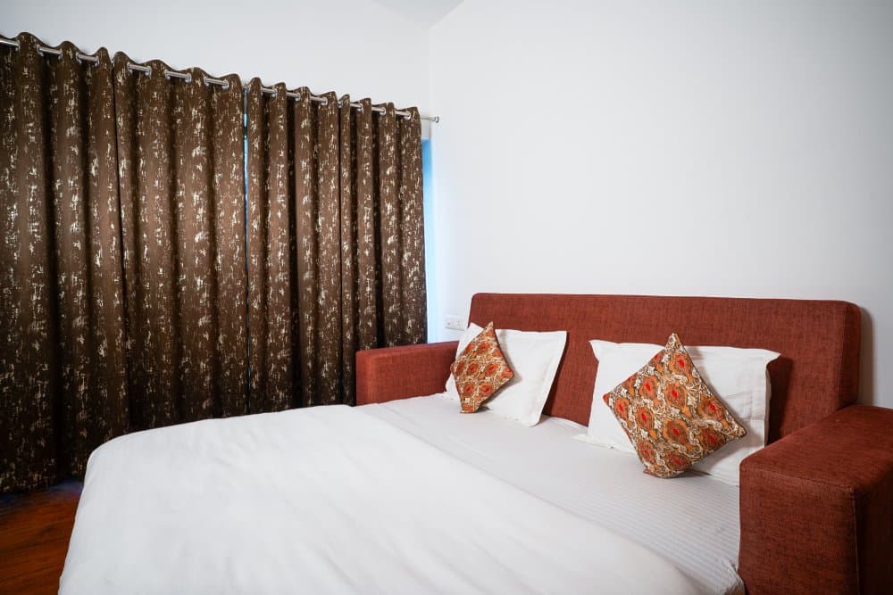Luxury Family Suite — Connecting