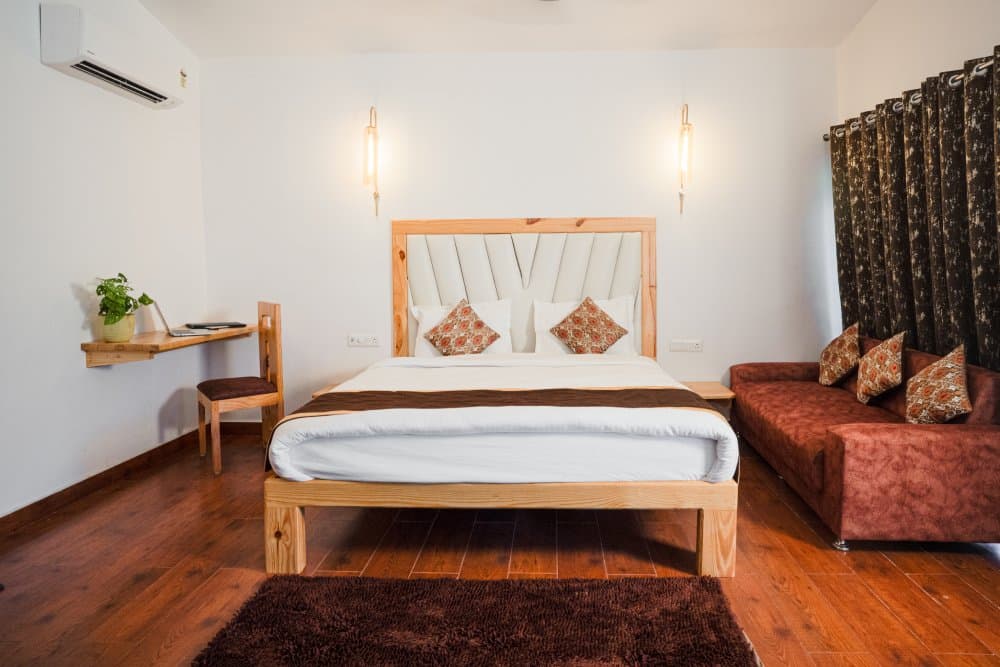 Superior King Room — Garden Wing