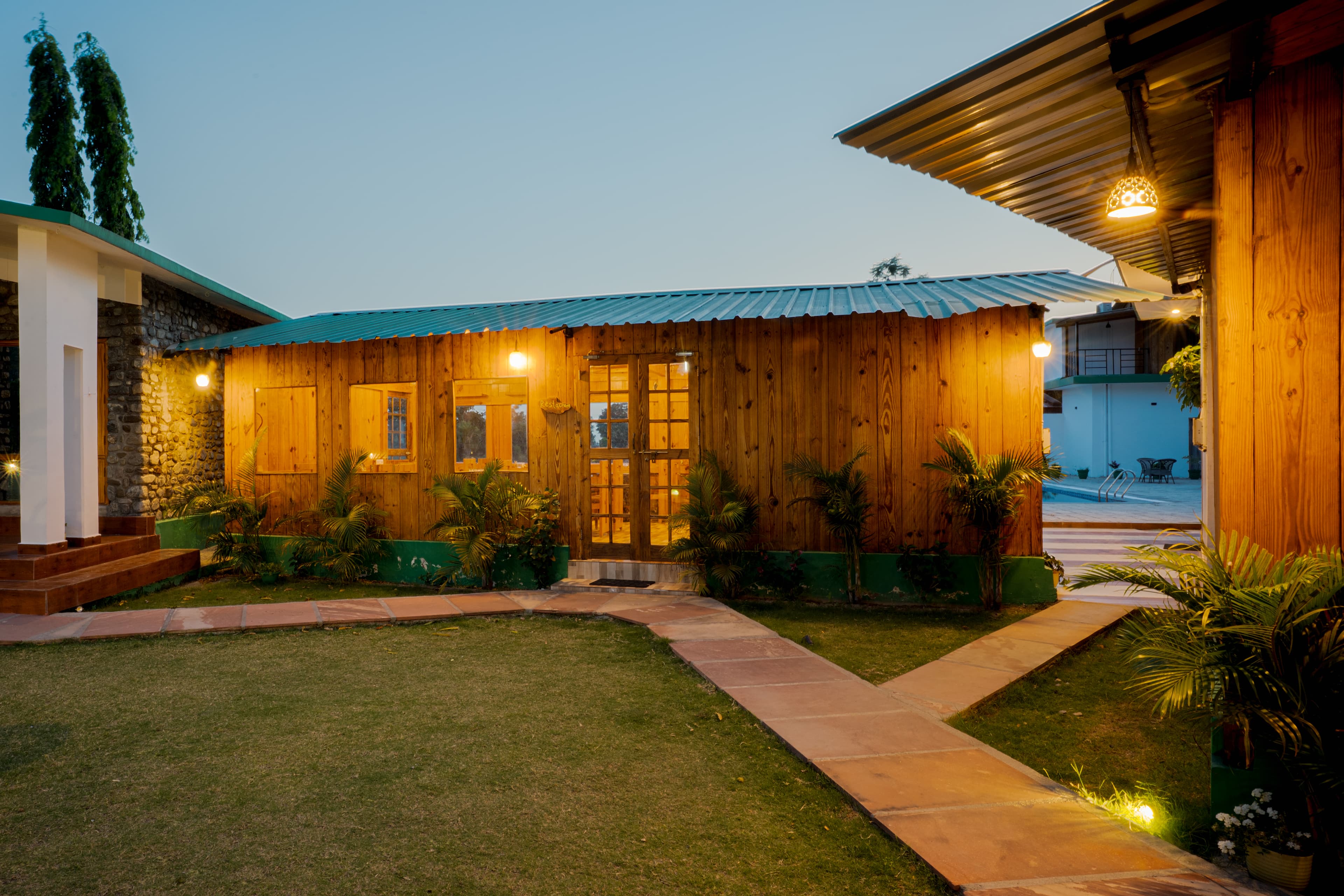 Resort grounds 8